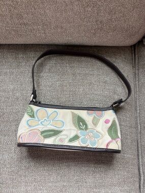 Floral Embroidered Shoulder Bag in Cream and Pastels